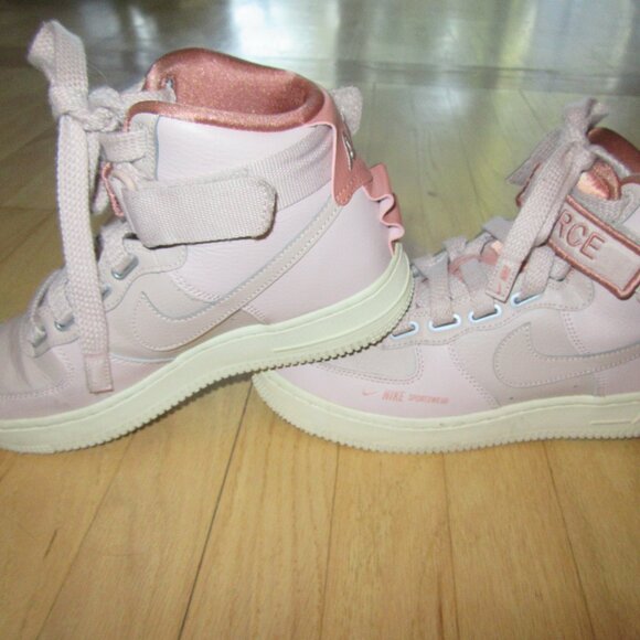 WOMEN'S NIKE AIR FORCE 1/AF1/AJ7311/SIZE 7/PINK/LACE UP! - Picture 4 of 10